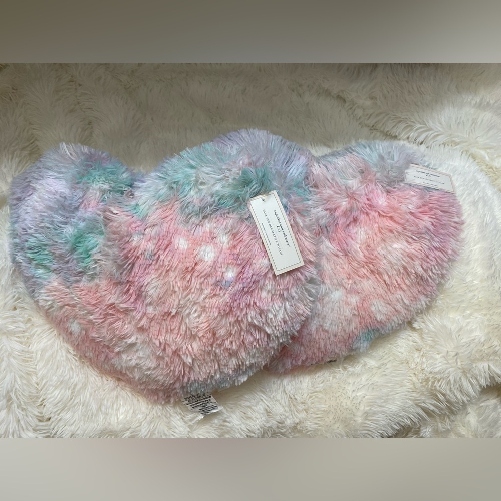 Cupcakes and Cashmere❤️ (2) 18” Heart Faux Fur  Decorative Pillow NWT
